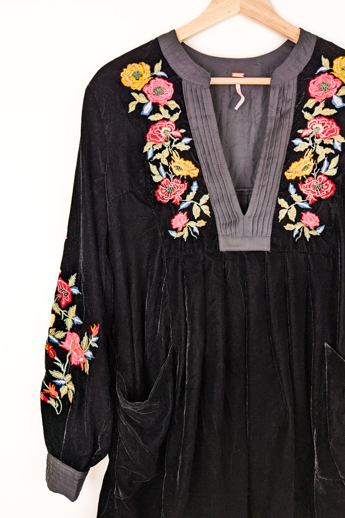 Free people hotsell black velvet dress